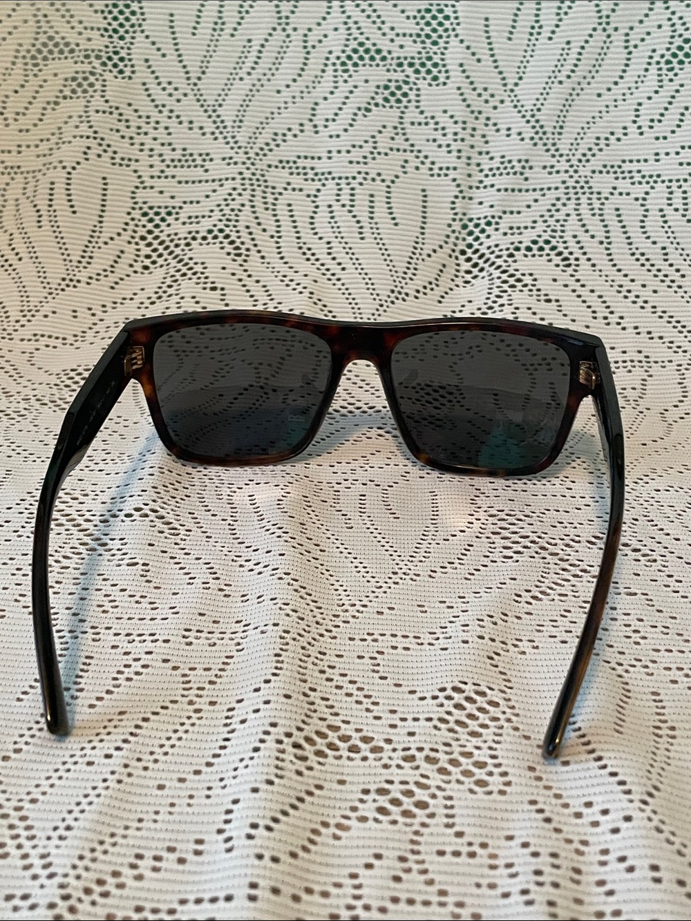 Versace Tortoiseshell Sunglasses with Black Lenses and Gold Logo Plaque - Picture 6 of 13